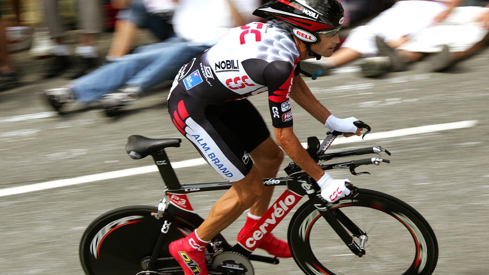 九游娱乐-五大联赛对阵强敌比赛中的临场心态变化趋势，五大联赛强弱