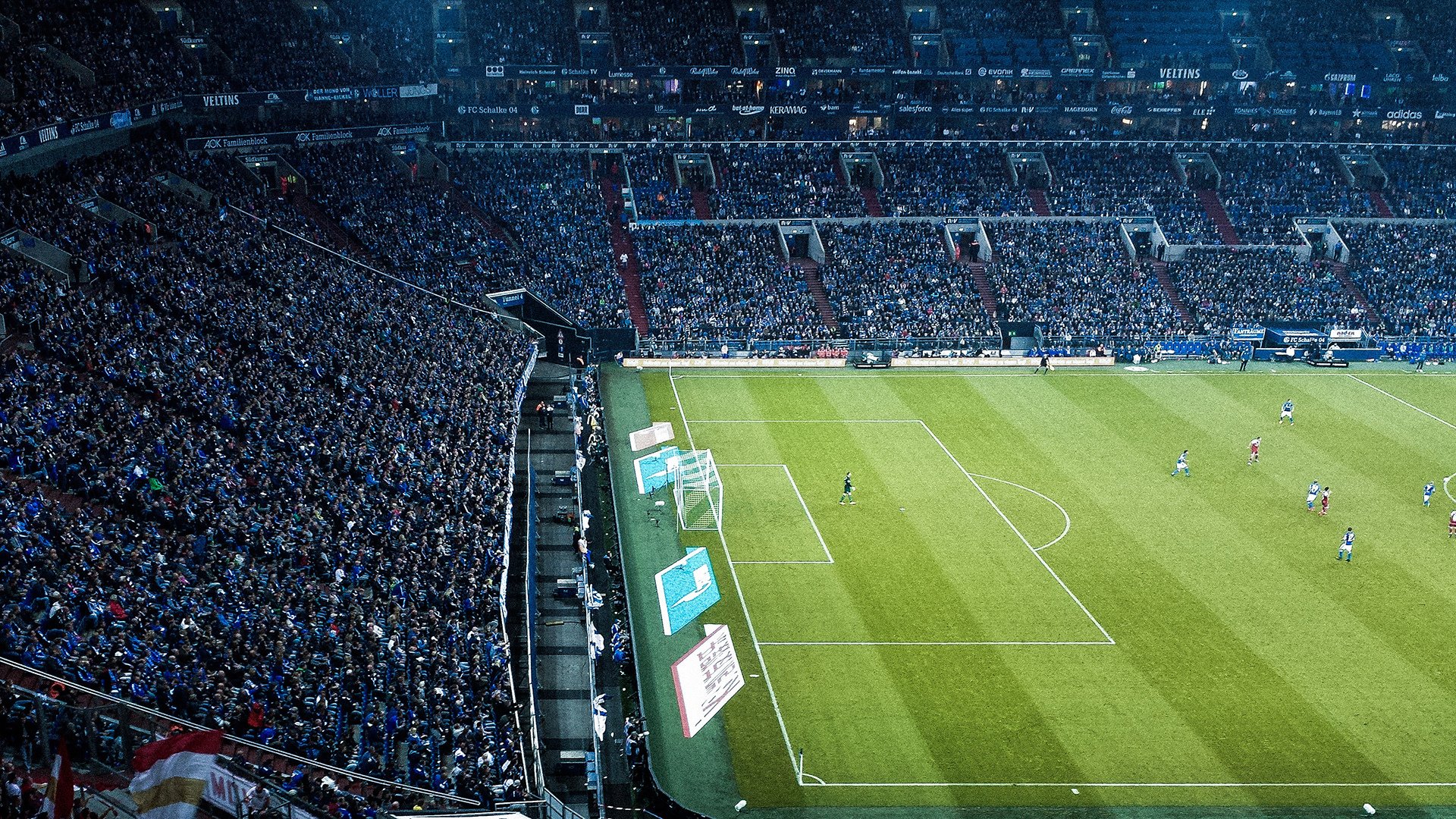 九游网-塞维利亚中后场配合流畅减少失误，塞维利亚最佳阵容