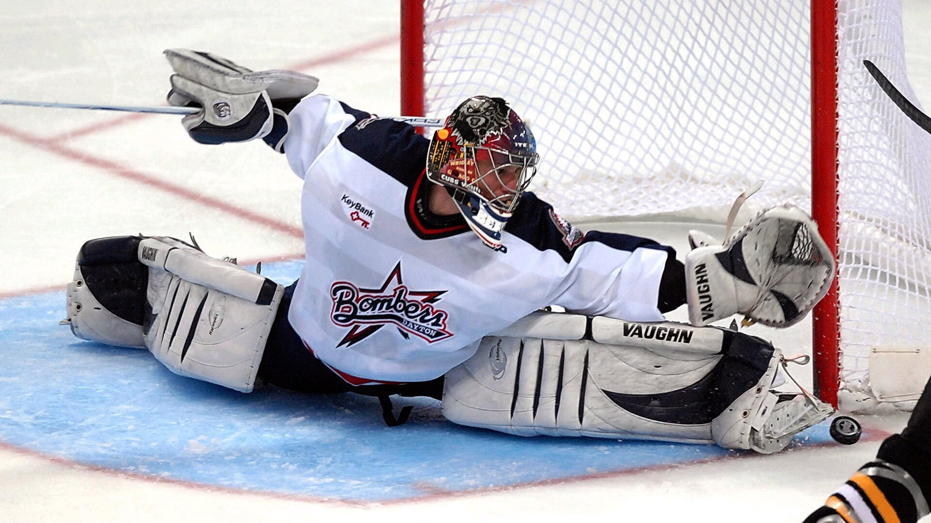 九游app下载中心-“尼古拉斯·桑特基的技巧与创造力，帮助美洲狮队走向橄榄球巅峰”