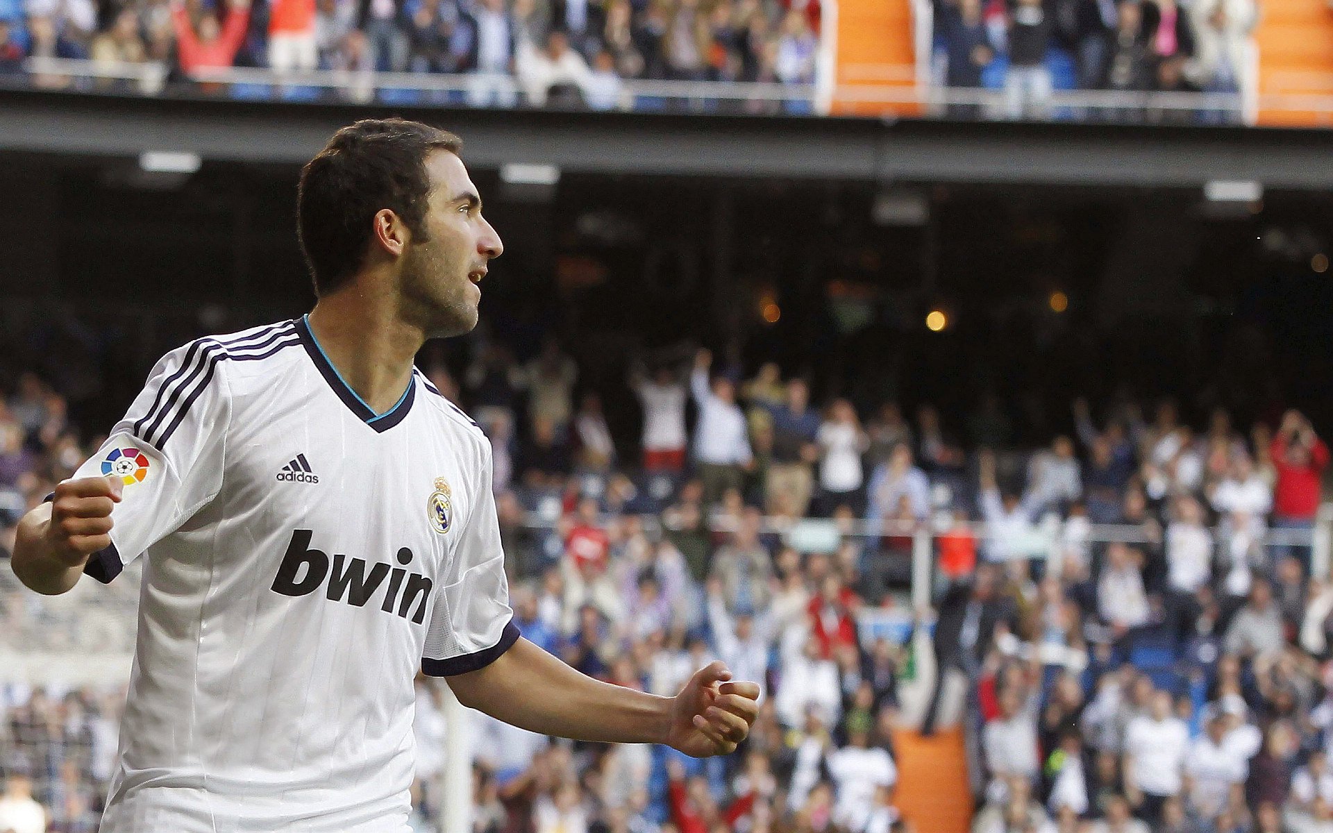 “广州队举办青少年足球体验营”，广州足球青训机构